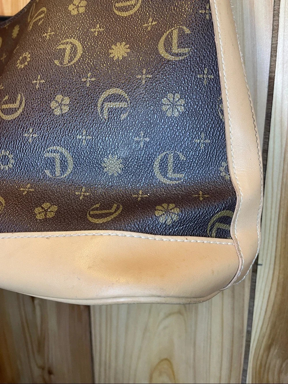 CL America logo bag
